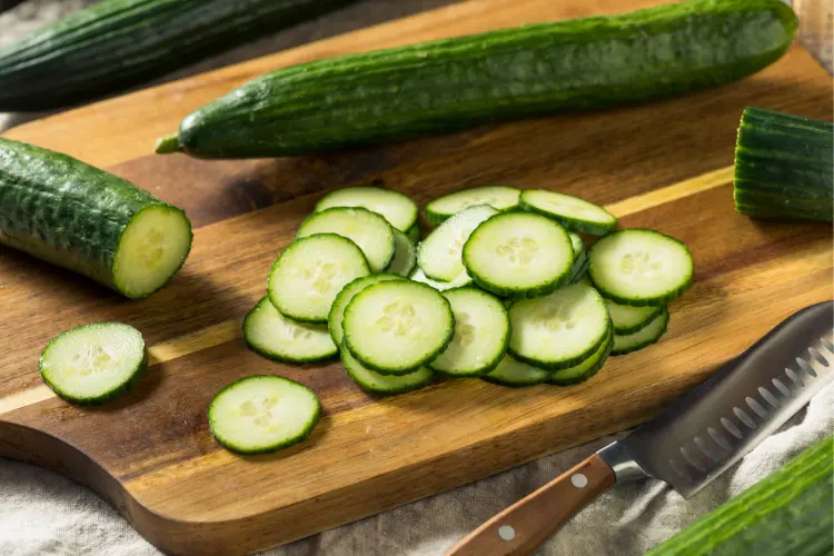slice cucumber